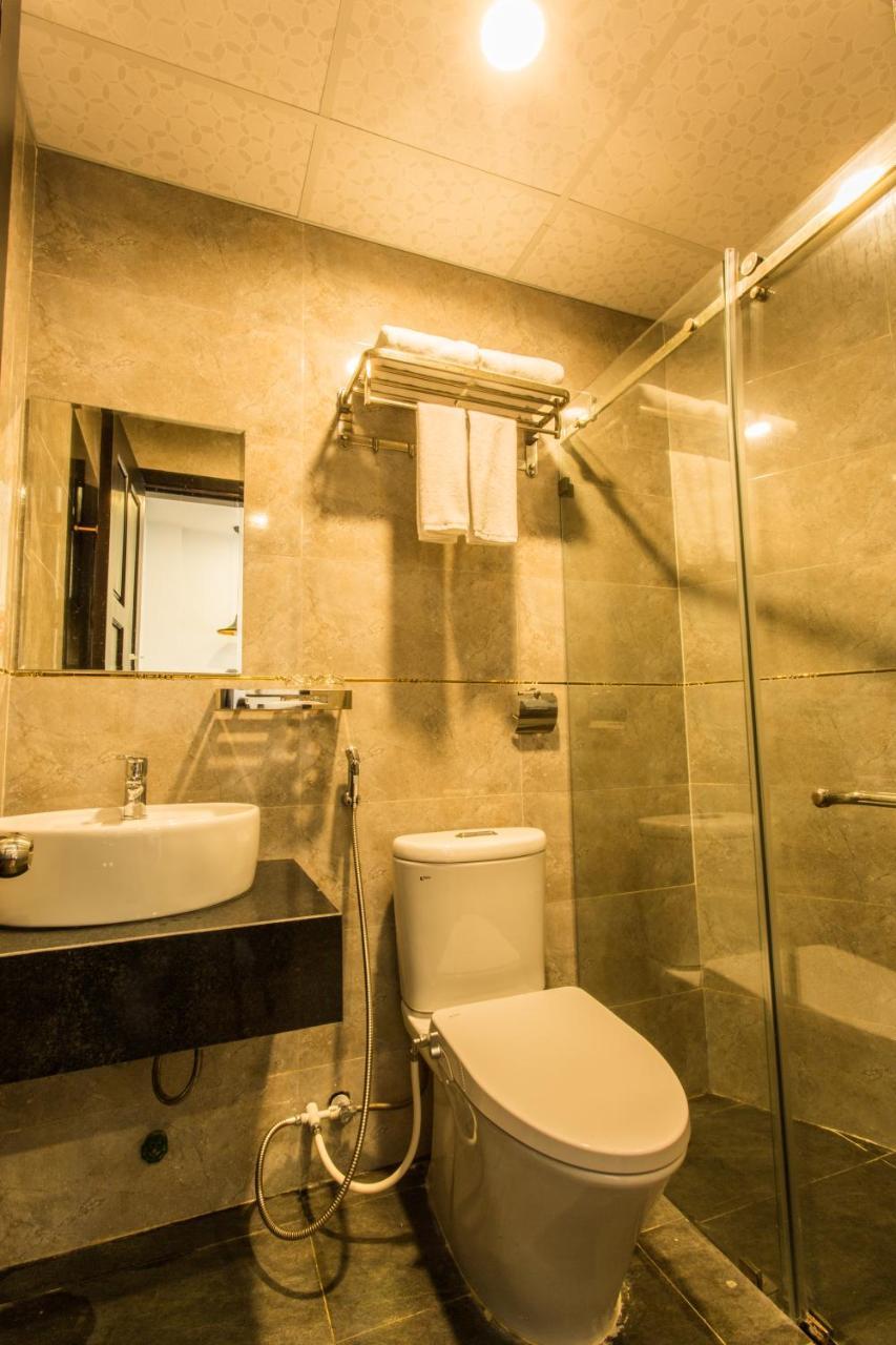 Anna Center Hotel Дананг Екстериор снимка