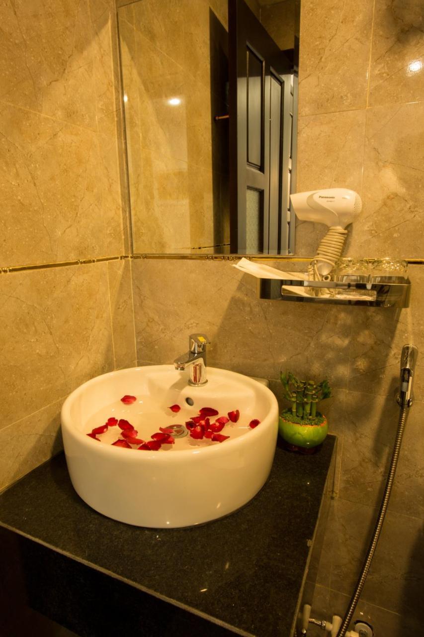 Anna Center Hotel Дананг Екстериор снимка